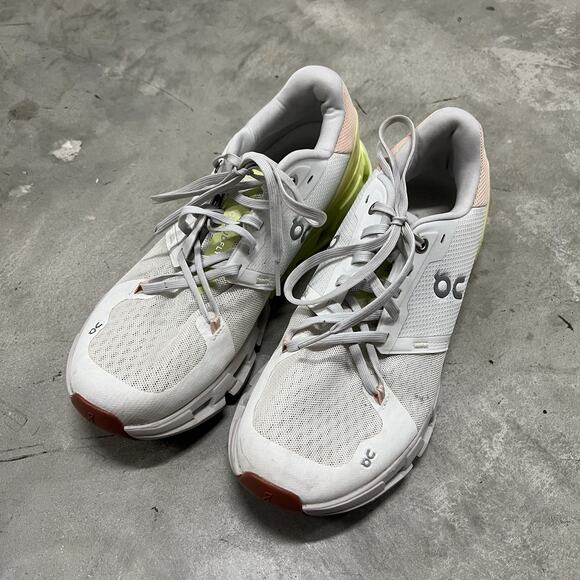 On Womens Cloudflyer 4 White Yellow Pink Running Shoes Sneakers Size W10 - Picture 2 of 9